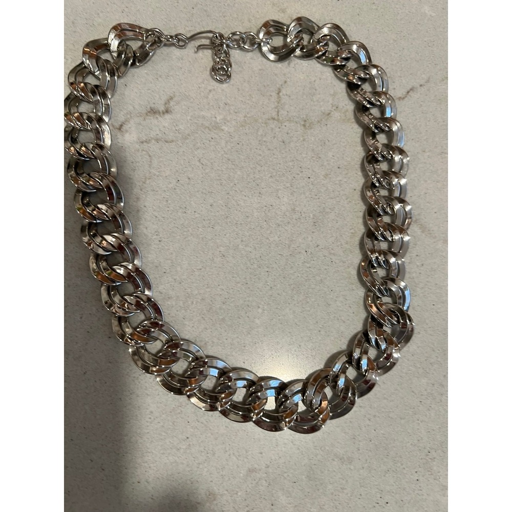Monet Vintage 1980's Double Curb chain Silver tone Chunky Necklace - Picture 6 of 6
